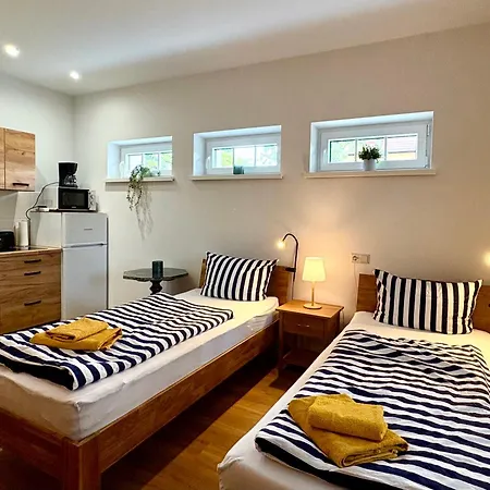 Landeskrone Apartament
