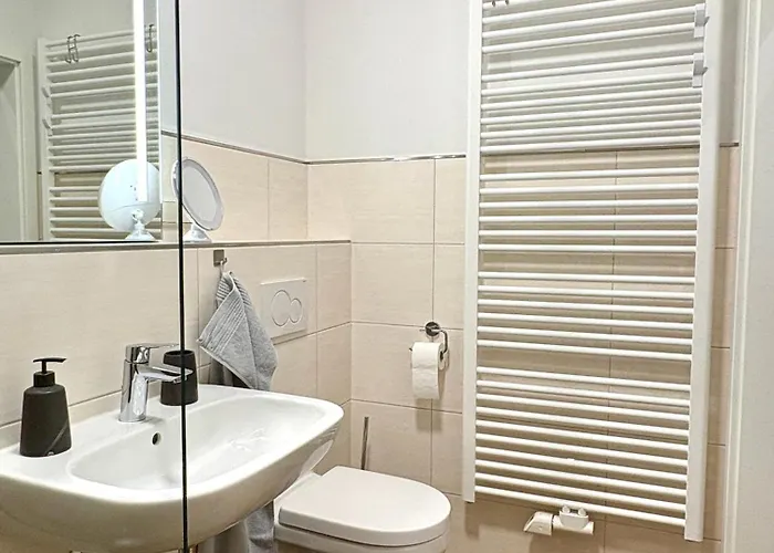 Landeskrone Apartament *